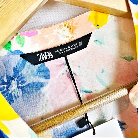 NWT Zara Floral Printed Blouse with Jewel Buttons Blogger Favorite Balletcore - Picture 7 of 10